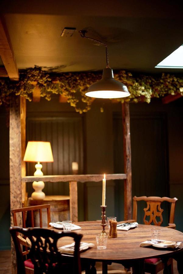 The Queen'S Head Broad Chalke エクステリア 写真